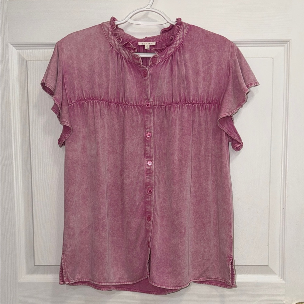 JODIFL Button-up Top in a Mineral-washed Pink